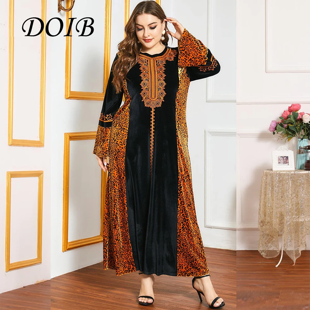 

DOIB Women Black Leopard Velvet Muslim Dress Embroidery Full Sleeve Long Abya Dress 2020 Autumn Winter Plus Size Maxi Dress