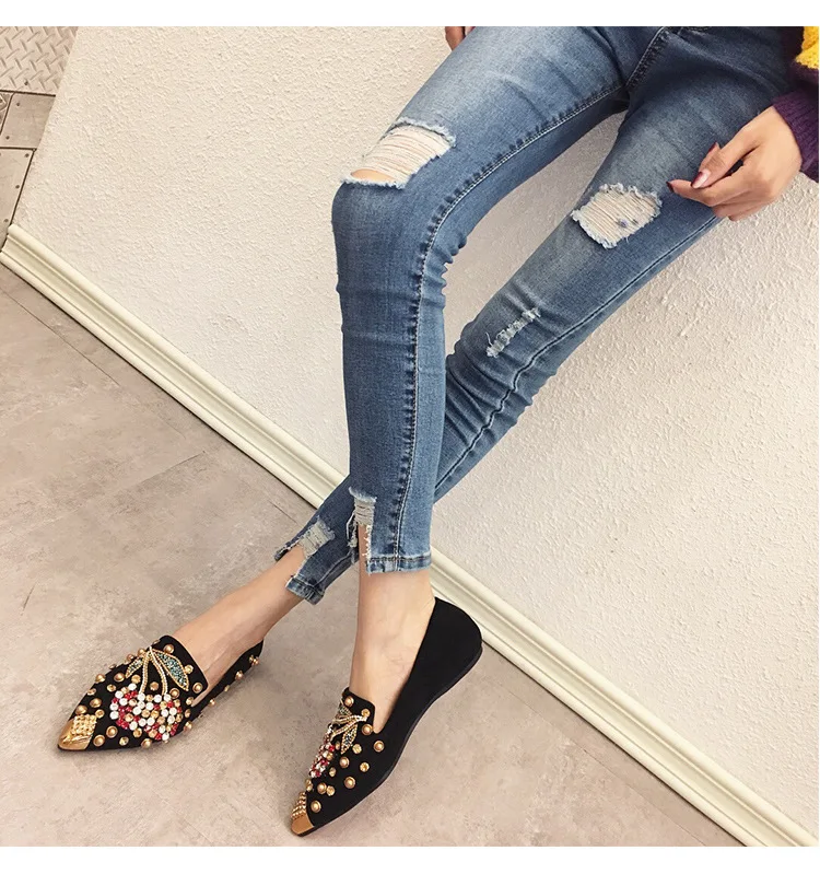 

Women Flats Shoes Rhinestone Cherry Spring New Female Metal Pointed Toe Casaul Shoes Comfortable Flats Lady Loafers Shoes