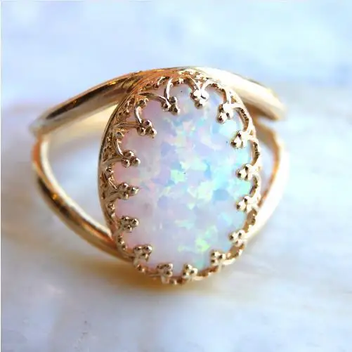 

Female Big Oval rose gold Ring White Fire Opal Engagement Ring Wedding Bands For Women Fashion Jewelry Dropshipping Gift