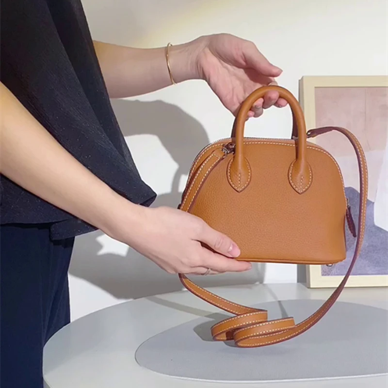 

2022 Brand New Fashion Women Leather Messenger Mini Handbag Designer Purses Luxury Shoulder Casual Handmade Shell Bag