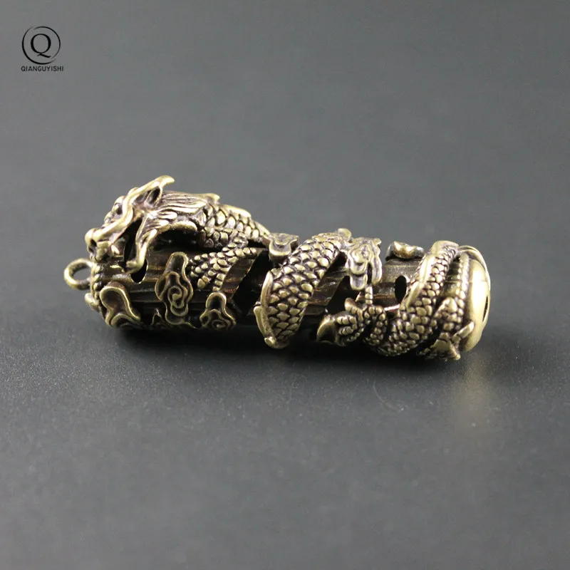 Pure Brass Cylindrical Huabiao Dragon Hollow Out Dragon Keychain Retro Copper  Hanging Car Key Chain Waist Pendant Ornament Jew (art.: 3a366c85b19) - 3a366c85b19