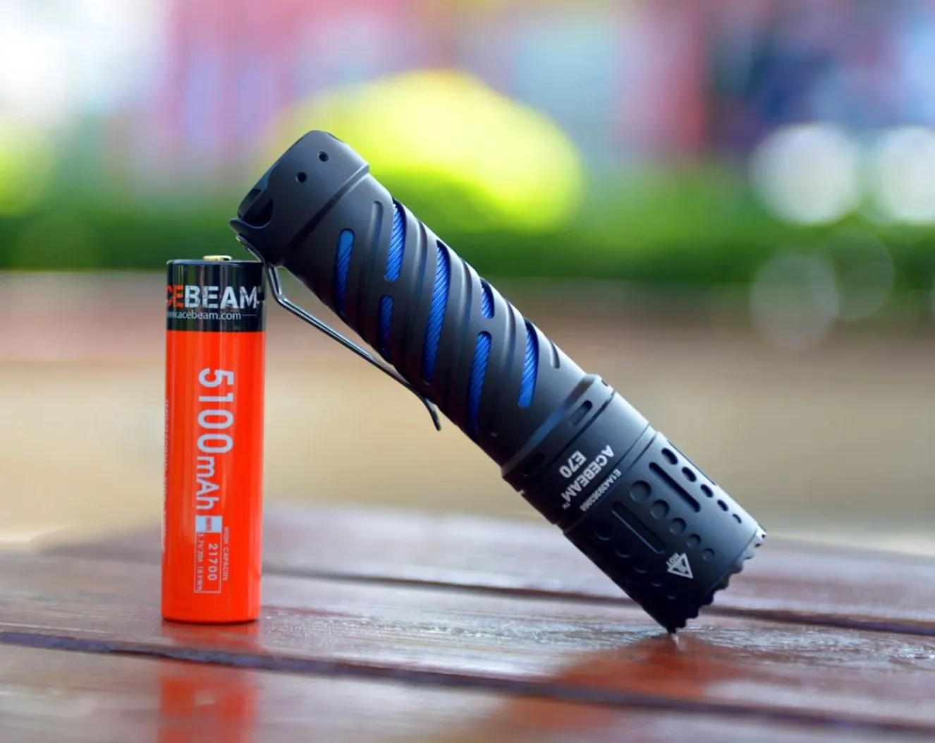 ACEBEAM Новый E70 4600 люминесцентный портативный Повседневный светильник ручной