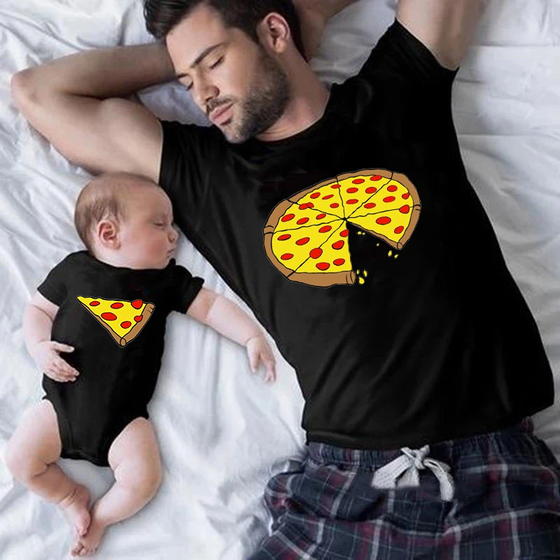 

Family Matching Outfits Pizza Print Daddy Mom Kids T-shirt Family Look Father Son Clothes Father's Day Gift T-shirt Baby Ropmer