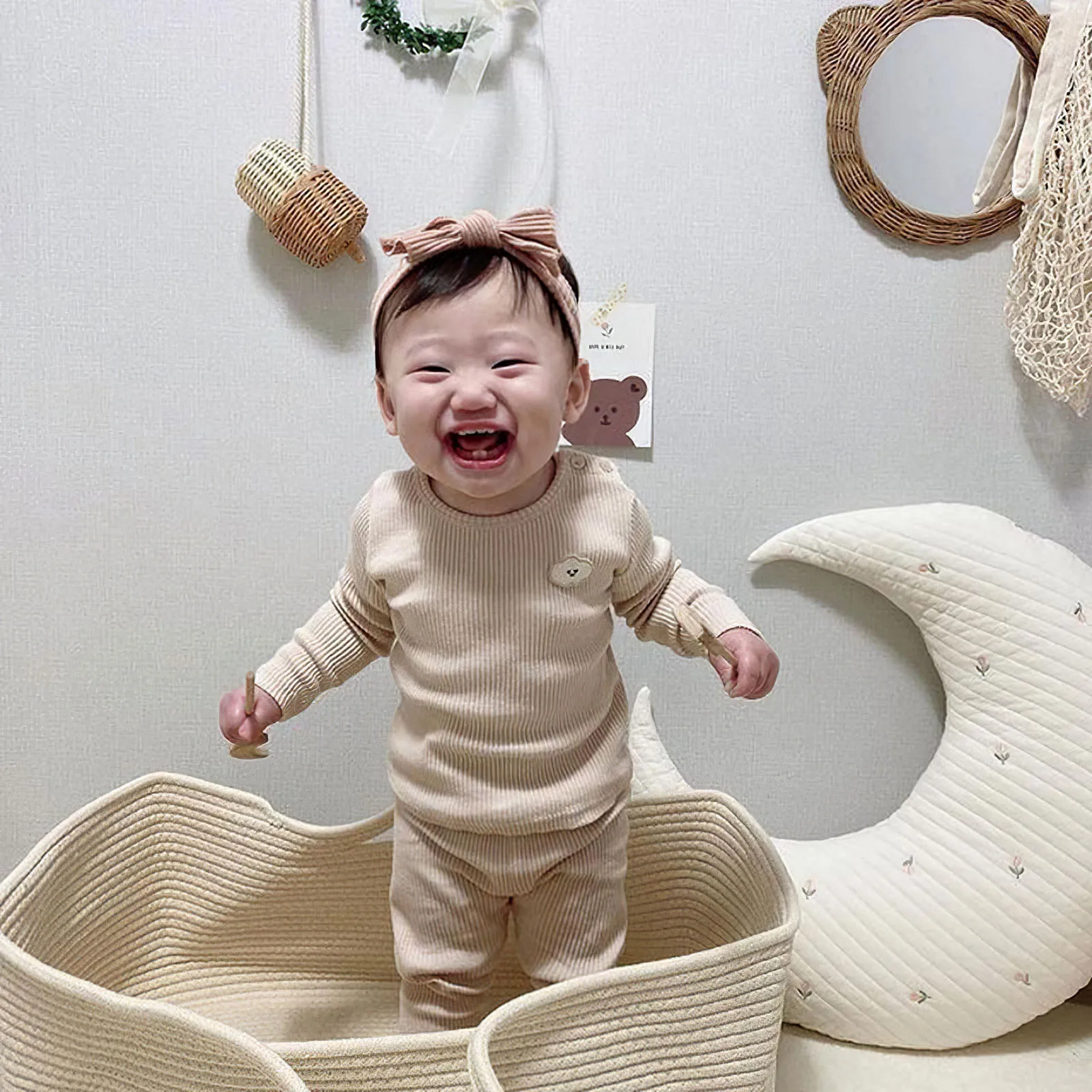 

Baby Nursing Basket Large Capacity Bearing Weight Cotton Nursery Organizer Beige White Portable Laundry Basket For Home Outdoor