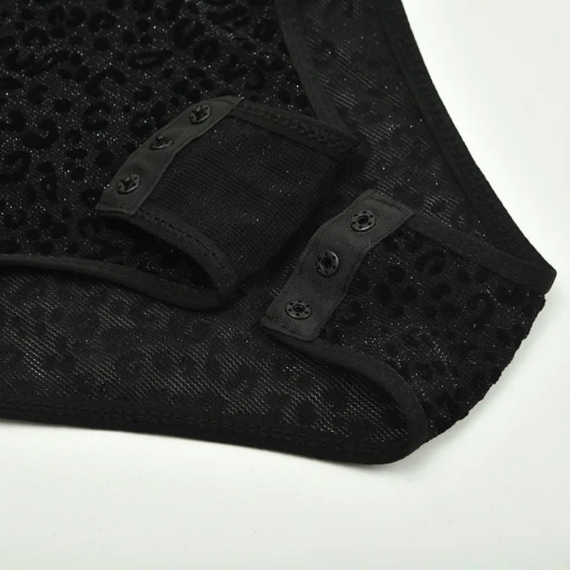 Женское облегающее боди с длинным рукавом черно белое хлопковое круглым вырезом