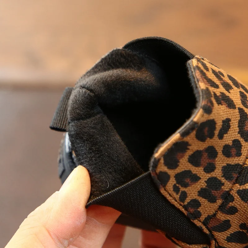 

New Kids Boots Fashion Winter Boys Girls Snow Boots Children Martin Boots Baby Cute Leopard Pattern Anti-slip Walking Shoes