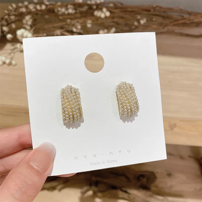 

2021 Korean New Fashion Temperament Small Pearl Earrings Short Simple Versatile Earrings Women's Jewelry