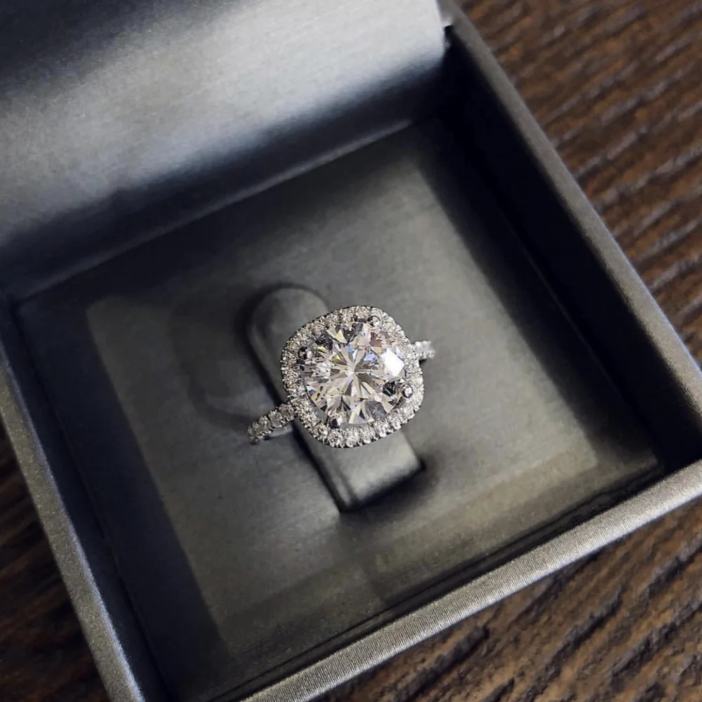 

Fashion S925 Sterling Silver Rings For Women Bridal Wedding Anelli Trendy 2ct Diamond Jewelry Engagement 18K White Gold Anillos