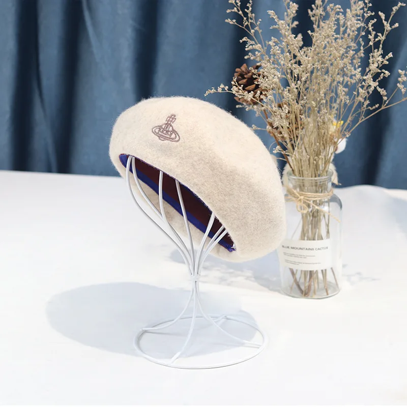 

Classic Winter Hat Saturn Embroidery Solid Color Caps Girl Versatile Retro Warm Pure Wool Berets Caps for Women 2021 New