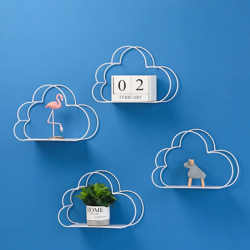 Металлическая настенная полка в скандинавском стиле с облаками белая