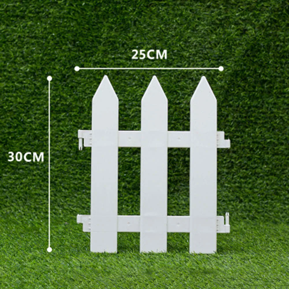 

White PVC Plastic Fence European Style For Garden Driveway Gates Christmas Tree Hot Sale Fencing Trellis Gates
