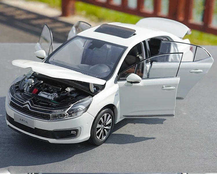 Литая модель автомобиля Citroen C4L 1:18 игрушки для детей рождественские подарки