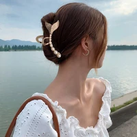 korean big pearls acrylic hair clips sweet crystal flower hair claw chic barrettes claw crab hairpins fashion hair accessories