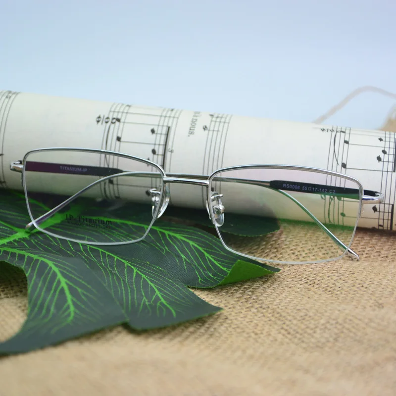 Ульсветильник Кая деловая полуоправа из чистого титана без ног мужская оправа