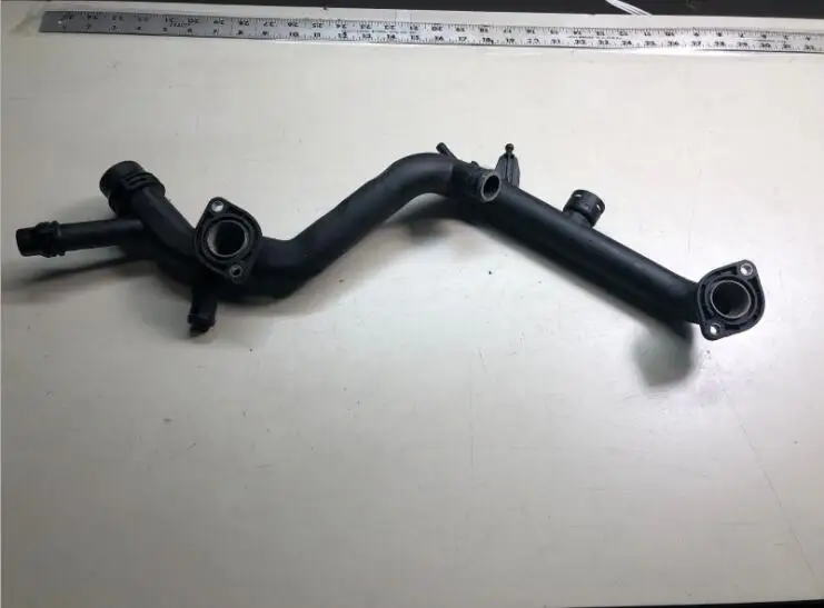 

Radiator Coolant Pipe Water Hose for Audi A6 Quattro A4 Quattro 05-10 06E121045E