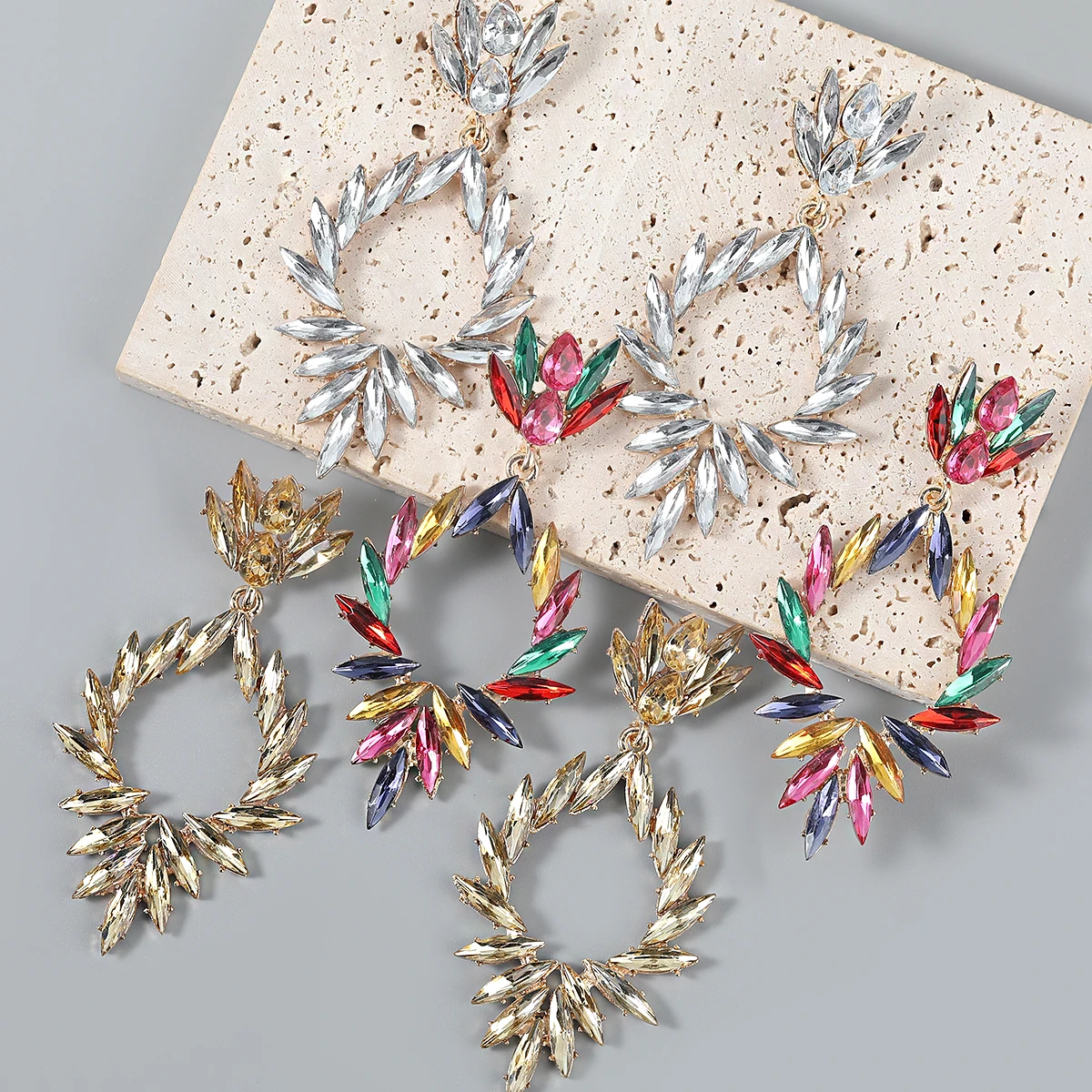 2021 Зимние Модные металлические геометрические серьги Стразы повседневные