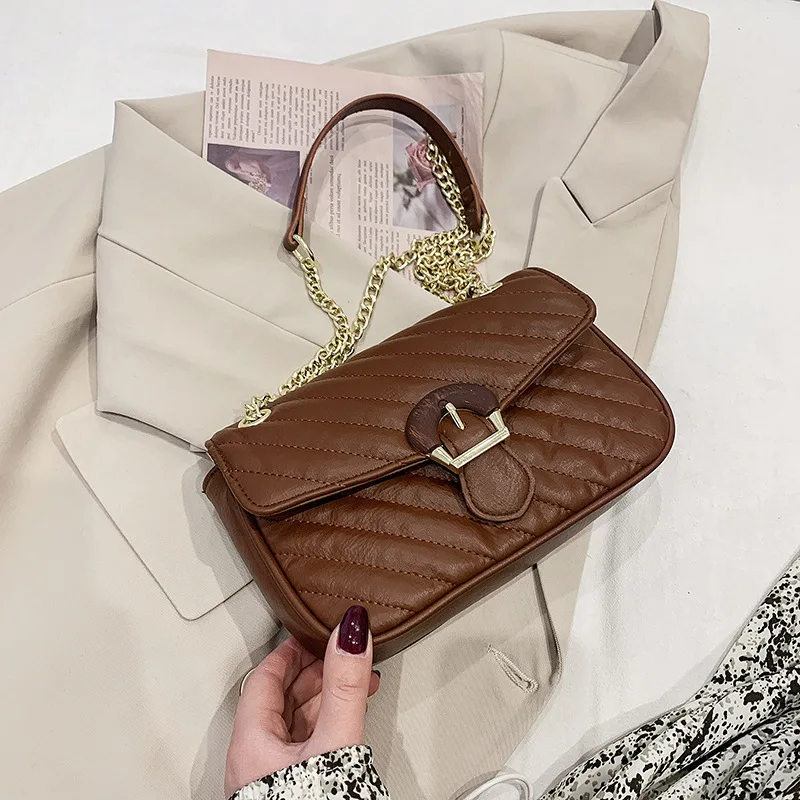 

High Quality Ladies Chain Hand Bag 2021 New Trendy Fashion One Shoulder Messenger Bag Retro Embroidery Thread Small Square Bag