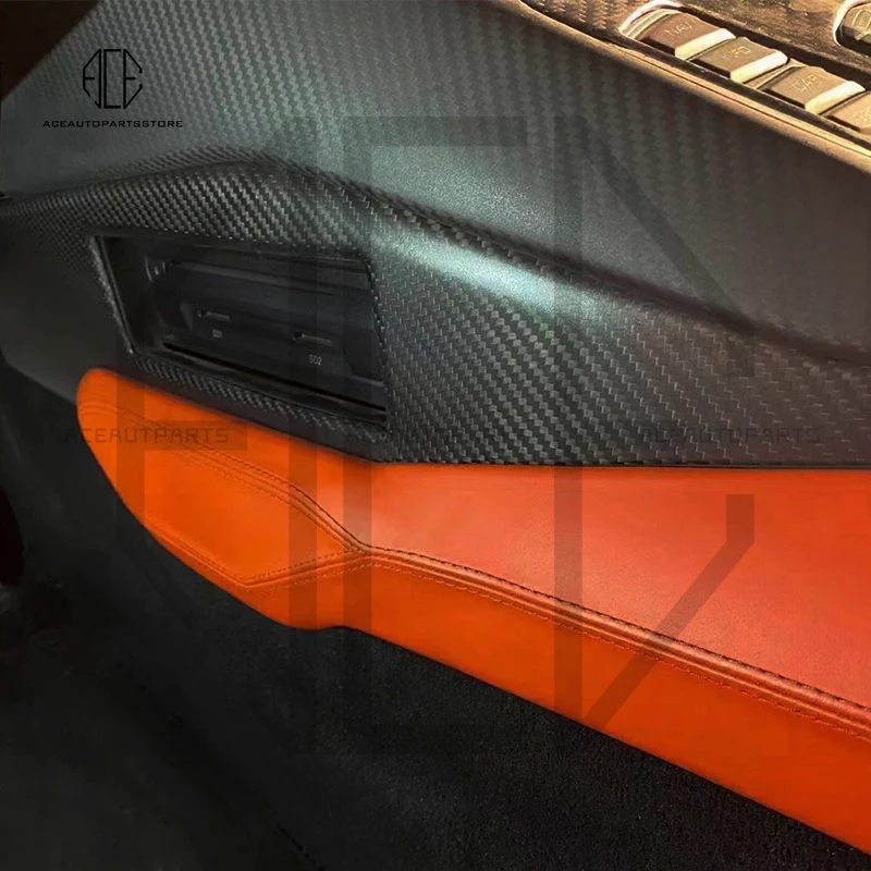Высококачественные автомобильные аксессуары полностью из углеродного волокна