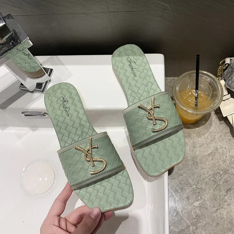 

Ladies Sandals Summer Famous Designer Design Women's Sandals Letter Metal Buckle Flat Slippers Ladies Beach Shoes Casual Shoes