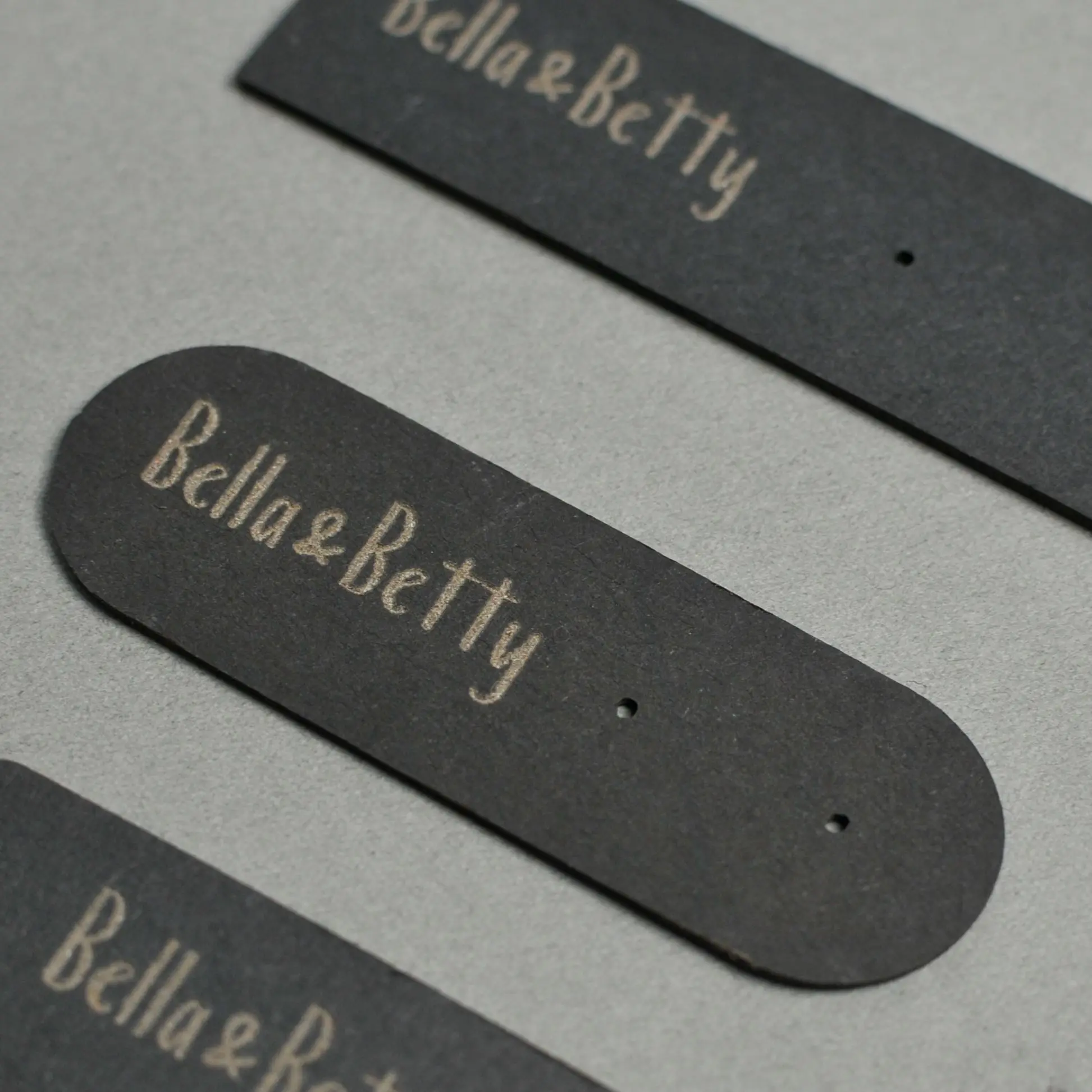 100pcs/lot black custom logo and image Earrings dangles Display Cards and Packaging Cardboard Hang Tag Card Ear Paper Card