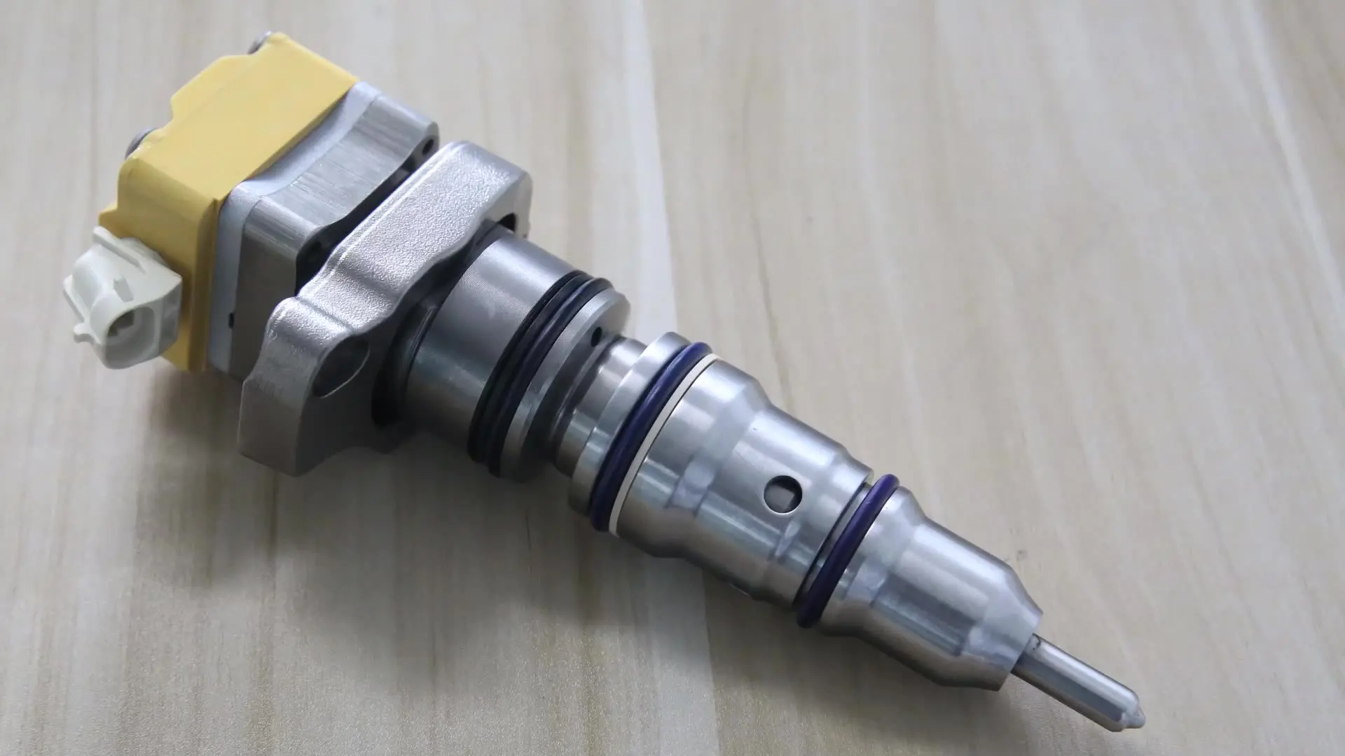 

Хорошая цена и высокое качество, топливный инжектор дизельного двигателя 0445120238 для Dodge Cummins л