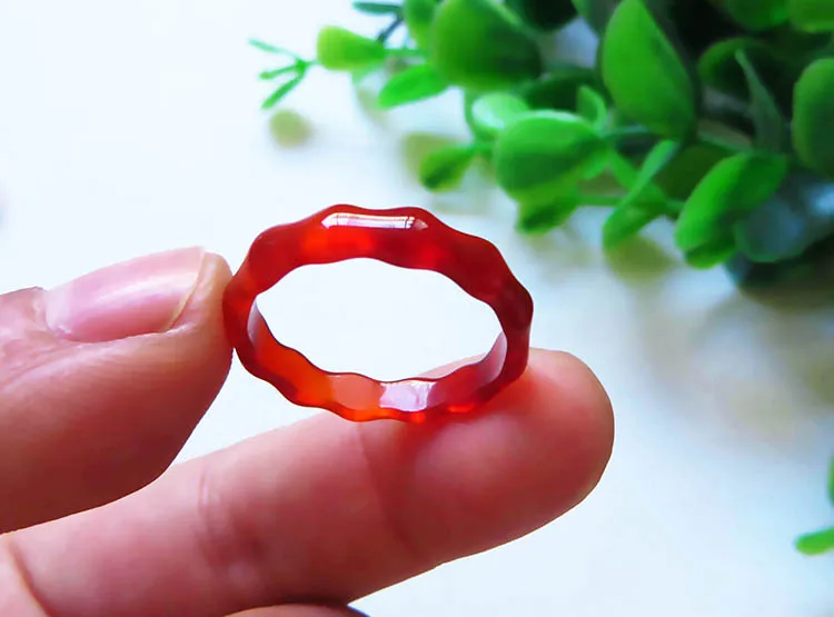 Кольцо из бамбука с нефритом красным агатом 3 мм | Украшения и аксессуары