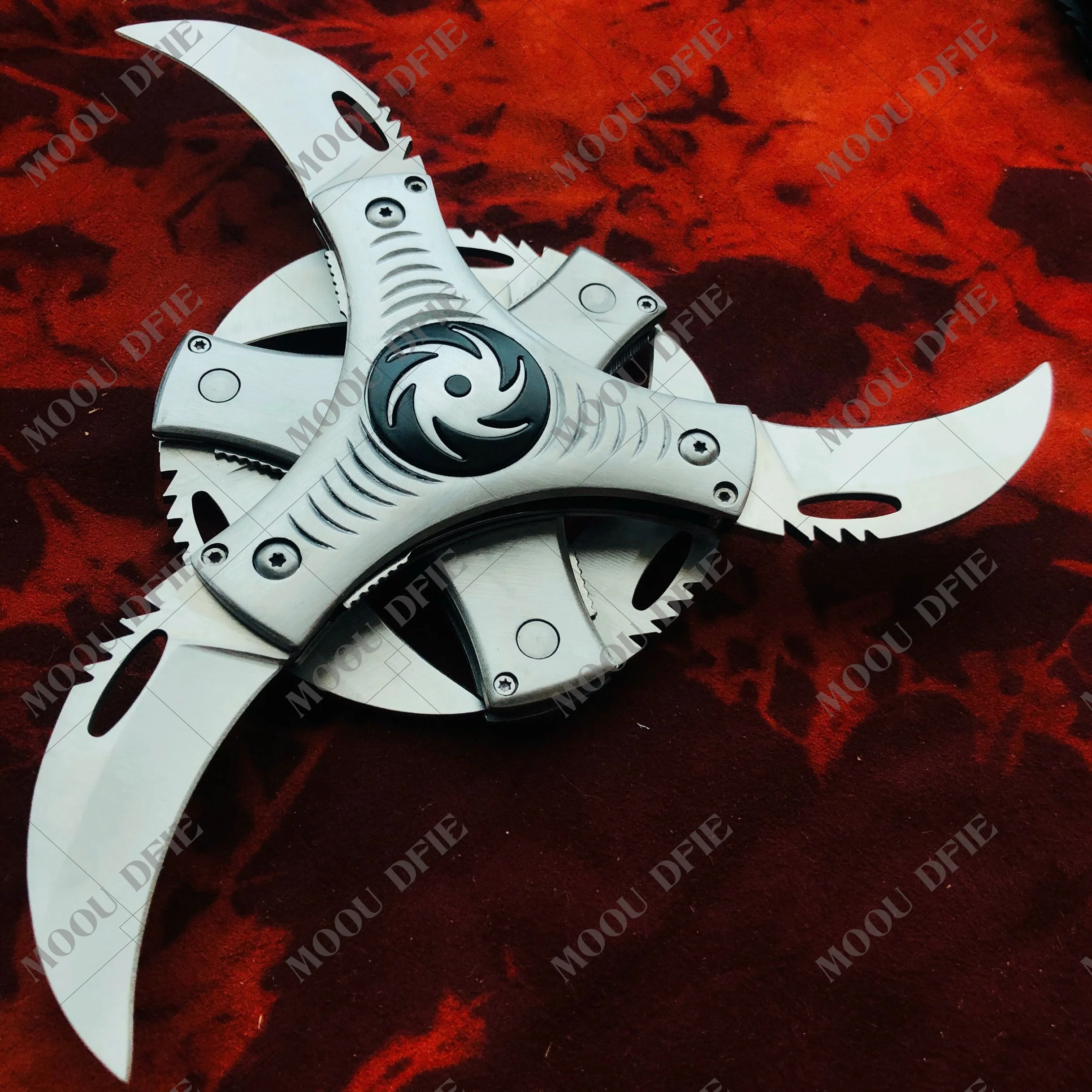 

OUTDOOR EDC DetachableDOUBLE LAYER Six-blade Huge Kunai TACTICAL 6 KNIFES Ninja Combat Throwing Hunting Knives Fighting