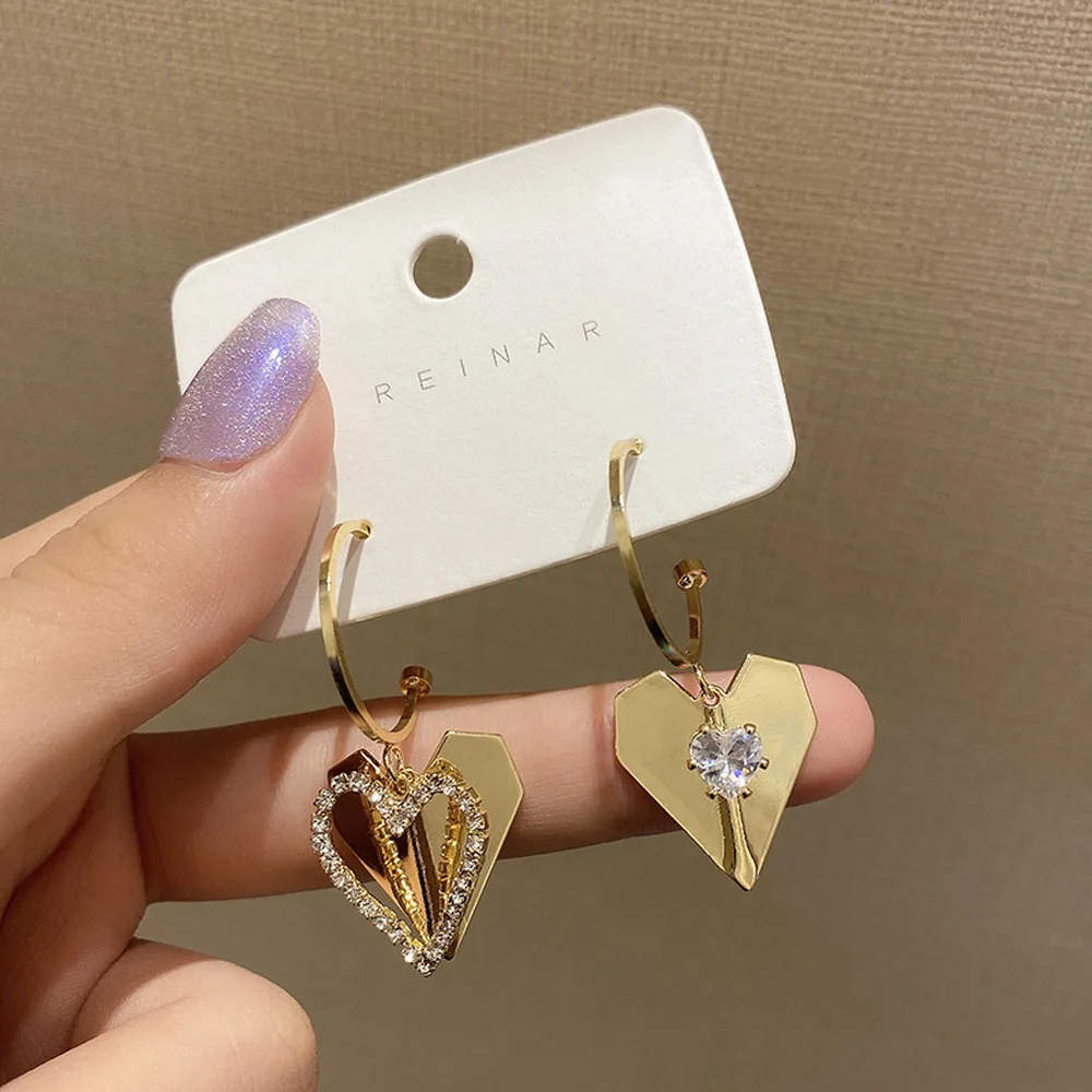 

2020 fashion gold color heart shape asymmetric double earring top crystal luxury design Earrings for Women Party Jewelry Gifts