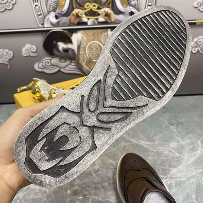 Мужской резной деловые туфли строгого стиля мужские Оксфордские офисные из