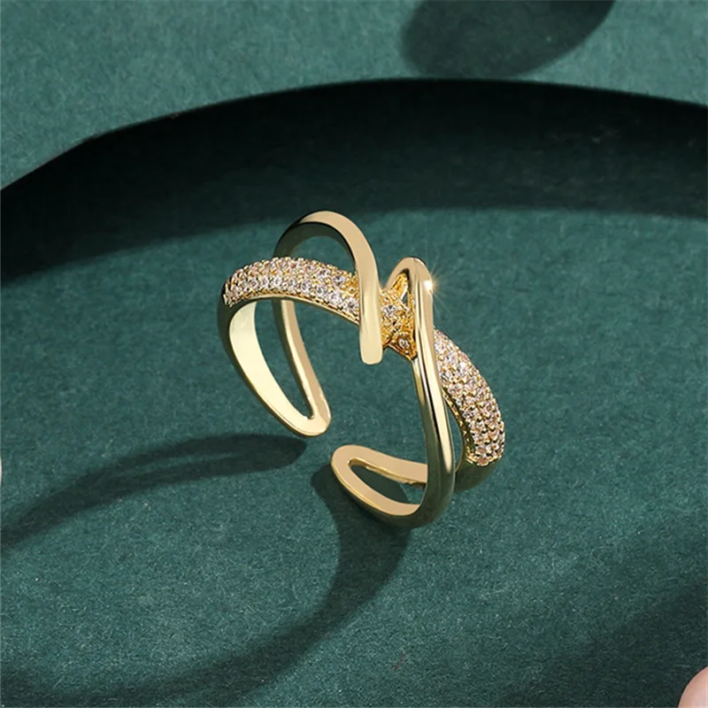 

2021 Korean New Exquisite Hollow Adjustable Ring Fashion Crystal Temperament Versatile Simple Opening Ring Women's Jewelry