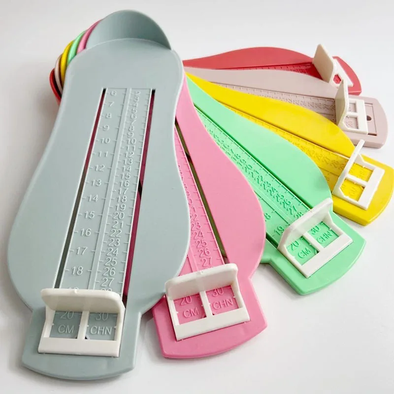 Линейка для измерения ног новорожденных маленьких девочек и мальчиков |