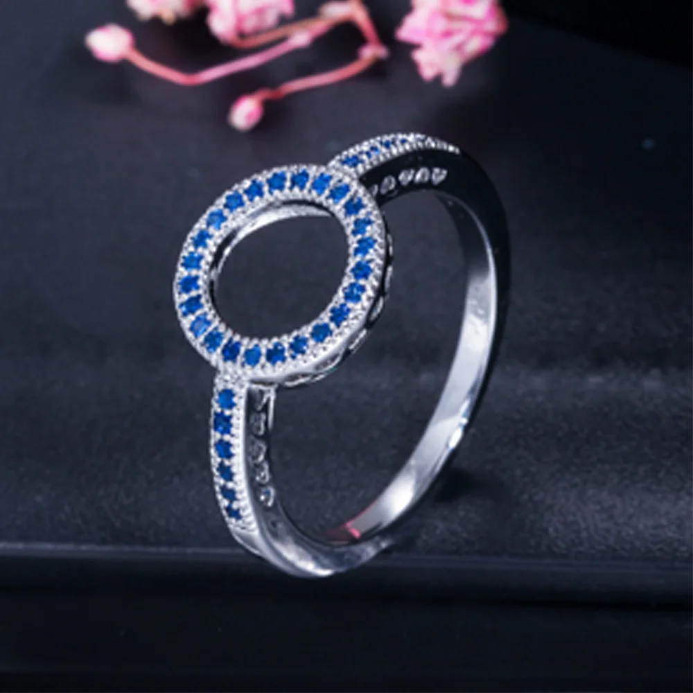 Женские круглые обручальные кольца ThreeGraces простые серебристые с микрозакрепкой