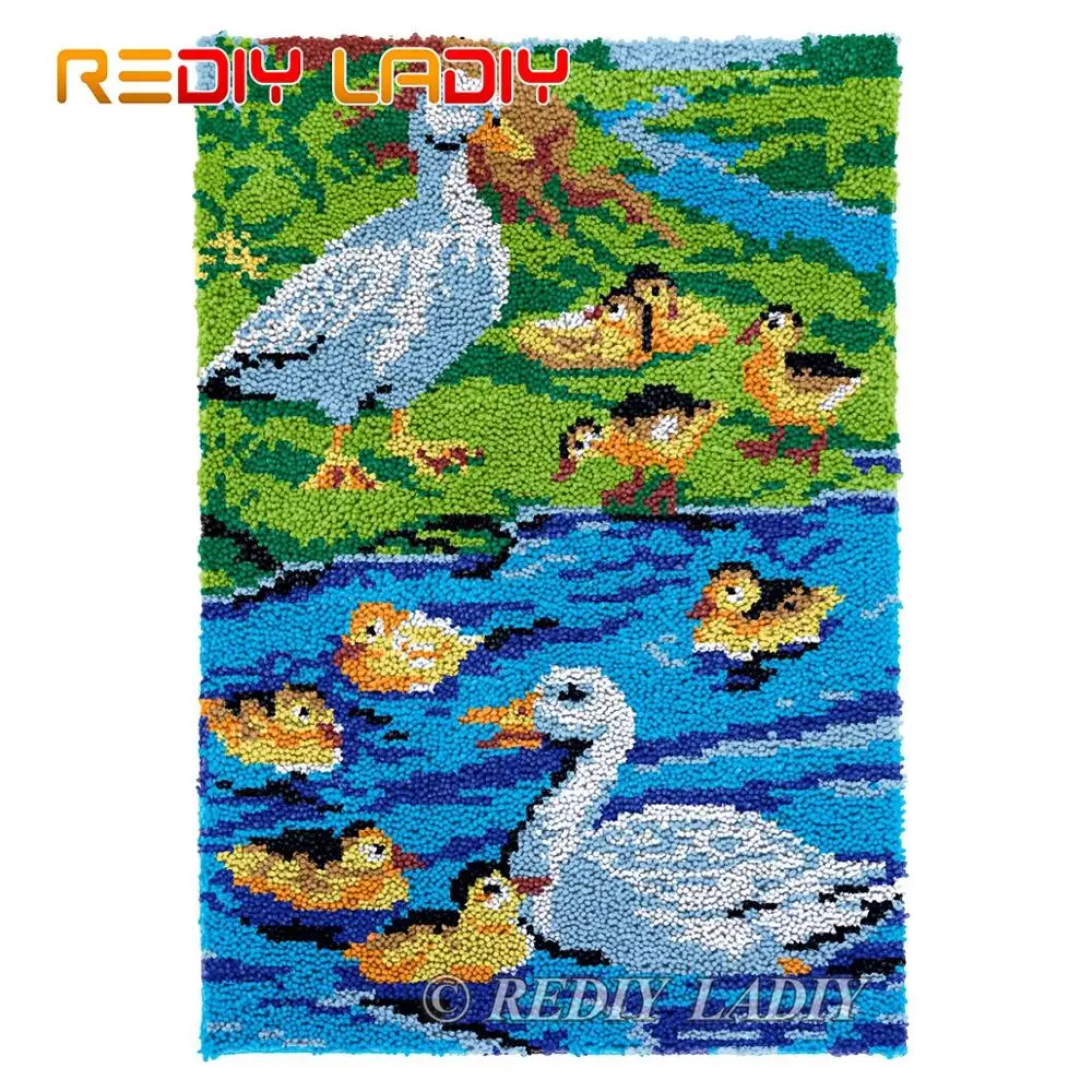 

Latch Hook Kits Duck Family Chunky Yarn Embroidery Crocheting Tapestry Kits Needlework Arts & Crafts DIY Carpet Rug 58*87cm
