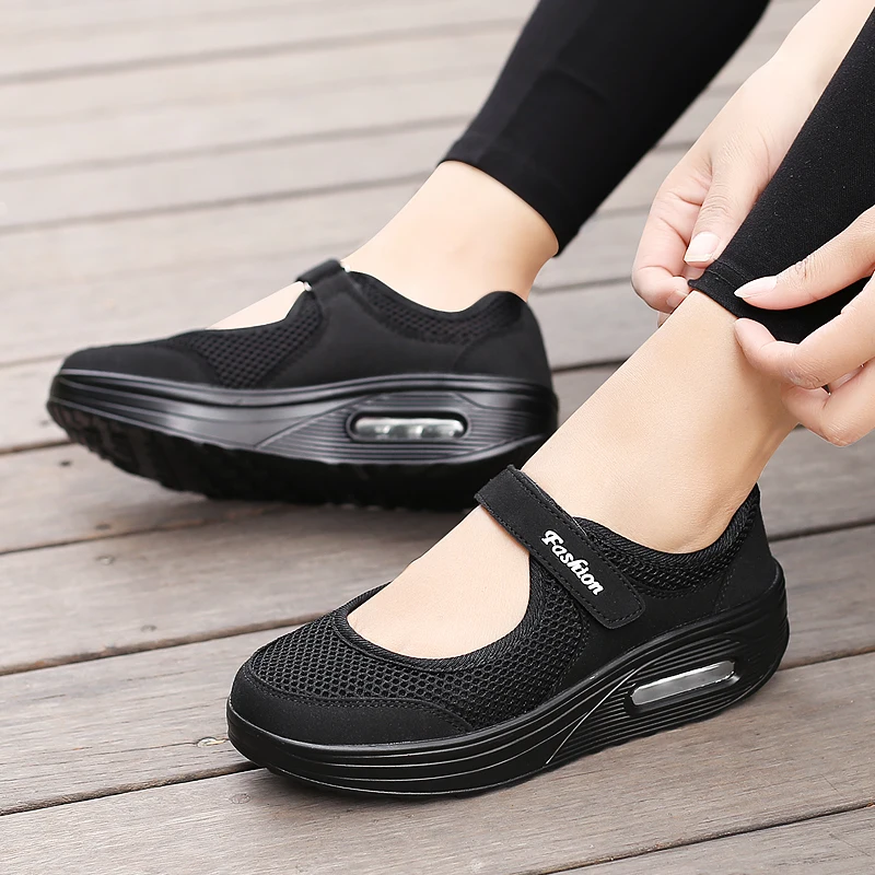 

New Summer Women Shoes for Mother Light Breathable Mesh Casual Shoes Woman Anti-slip Hollow Women's Sneakers Size 35-42 XKD7088
