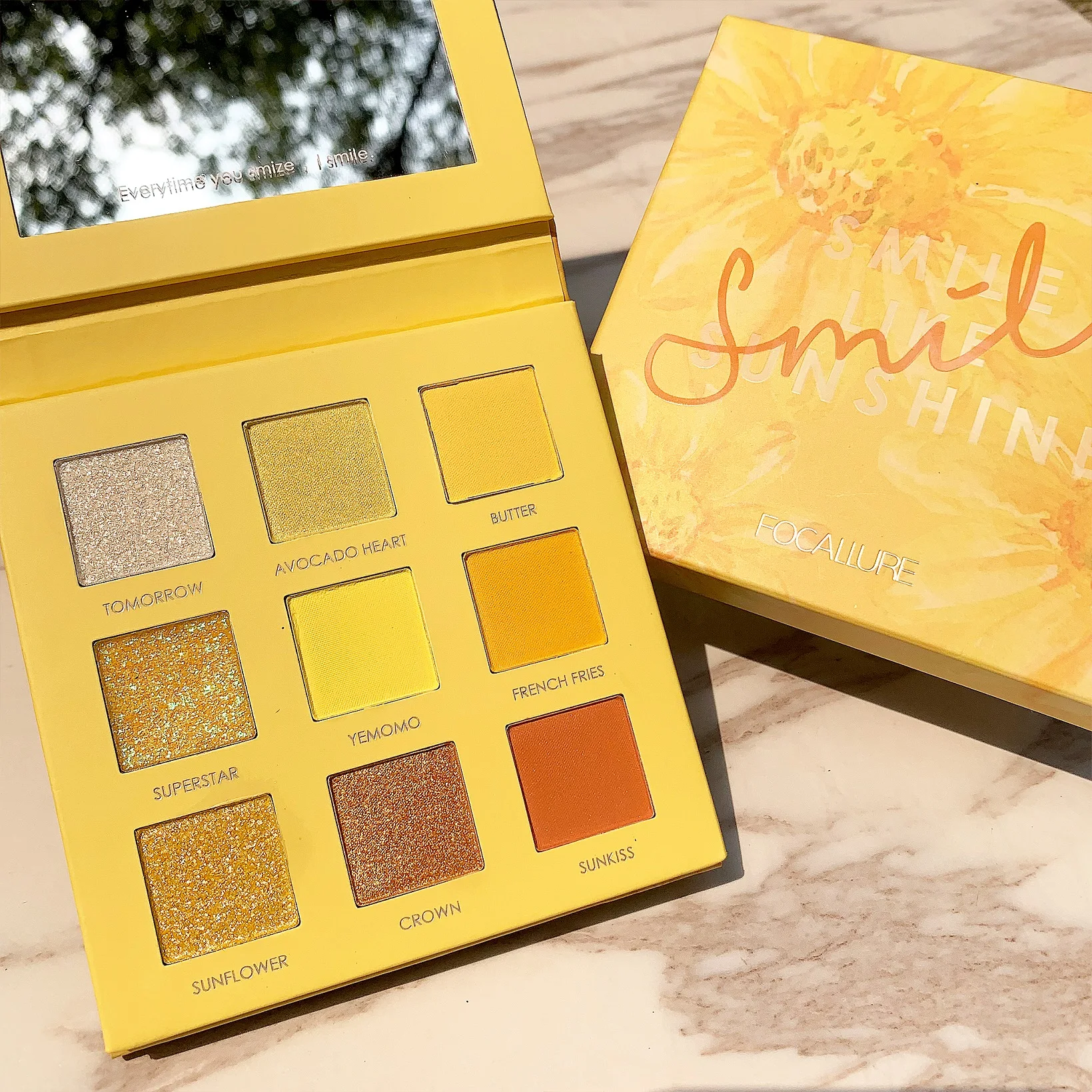 

9 Colors Eyeshadow Palette Matte Glitter Powder for Eye Professional makeup Smile Eye Shadow Pallete Brush Yellow