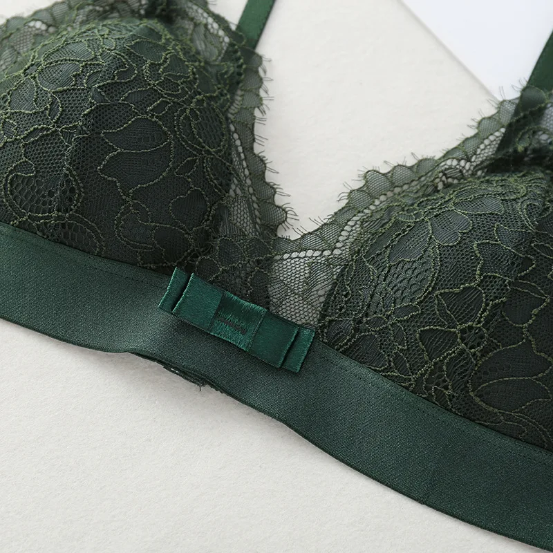 

Women Seamless Underwear Deep V Girls Thin French Style Bralette Lace Wireless Triangle Cup Women Lingerie Soft Bras Hot Sale