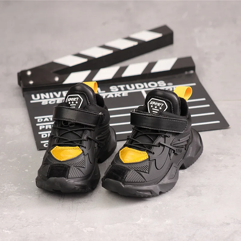 Детские короткие меховые кроссовки черная кожаная обувь для маленьких мальчиков