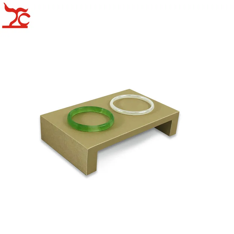 Подставка для демонстрации ювелирных изделий из искусственного золота 2