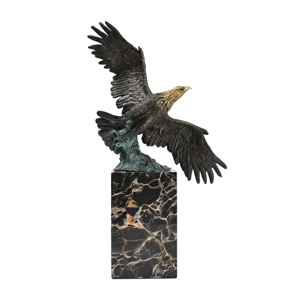 Бронзовая статуя орла с крыльями и летающим Ястребом статуэтка сокола птицей