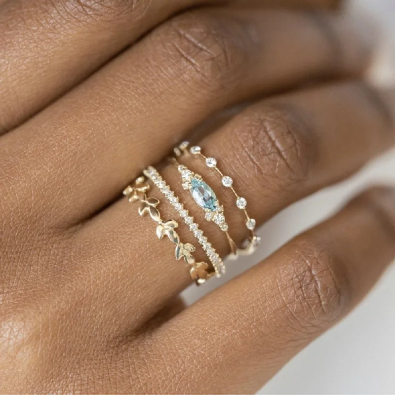 

4pcs Delicate Blue Zircon Flower Rings For Women Girls Shiny Crystal Finger Rings Aesthetic Wedding Engagement Rings Jewelry
