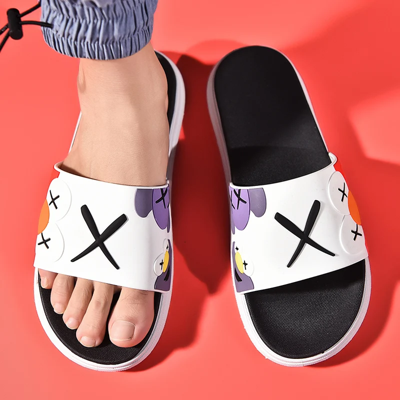

2021 Home Slippers Womens Sandals Beach Slippers Fashion Men's Outdoor Summer Men Leather Slippers Sports Men Shoes Size 35-46