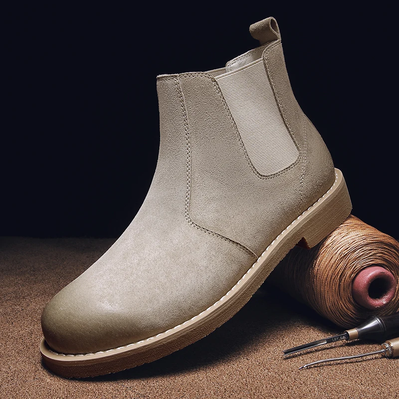 

Роскошные замшевые кожаные ботинки из свиной кожи для мужчин, уличные мужские Ботильоны без шнуровки с эластичной резинкой, трендовые мужс...