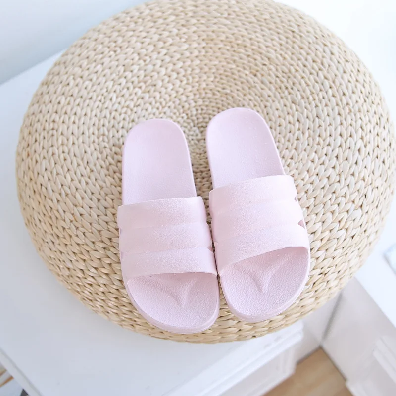 

2021 boys and girls summer sandals and slippers indoor home cute bathroom slippers hot-selling beach slippers BXKW01