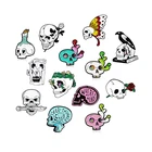 Эмалированная брошь с черепами черно-белый цвет скелета взрыв черепа Крылья Бабочки Свеча Цветок Птица кошка Скелет отворот значок