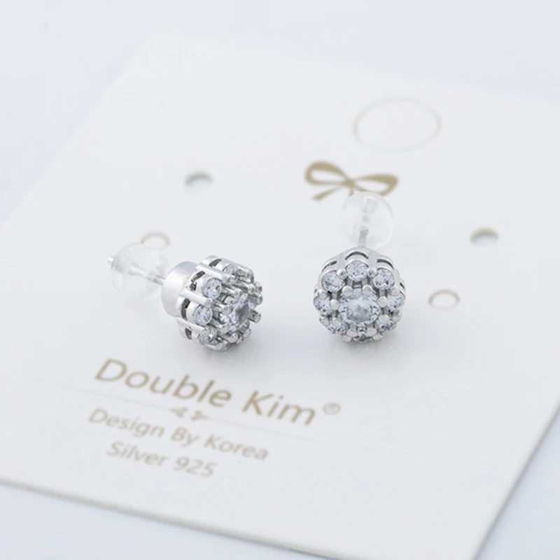 Женские серьги-гвоздики из титана и нержавеющей стали золотистого цвета |