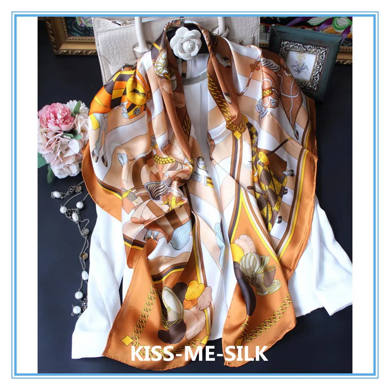 

KMS Knight Duel Silk Square Scarf Shawl Hand-rolled Square Silk Scarf Shawl 106*106cm/65g