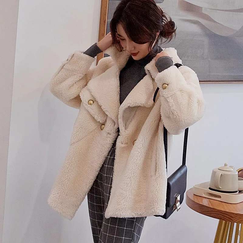 

2020 autumn and winter new pure wool granular sheep shearing coat fur one-piece fur thickening short loose women's jacket