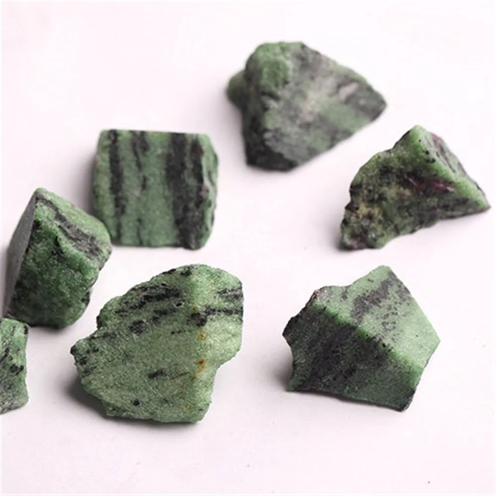 2-4 см 50 г натуральный минеральный рубин в Fuchsite кристалл каменные чипы с лечебным действием, образцы коллекции натуральный кристалл аквариумный камень