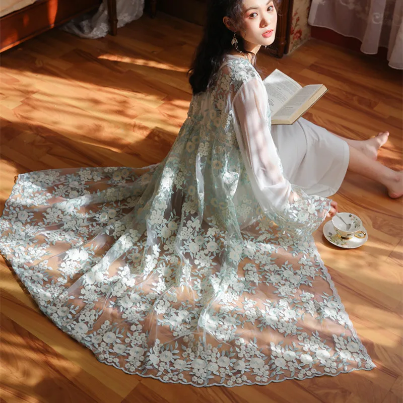 

Women Long Style Vintage Embroidery Dressing Gown Sexy Comfortable Modal Spaghetti Stap Night Dress Full Sleeves Floral Robe