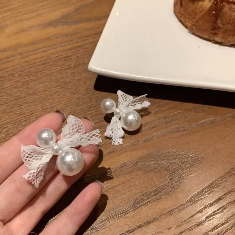 

2020 New Lace Pearl Earrings For Women Korean Style Simple White Brincos Christmas Gifts